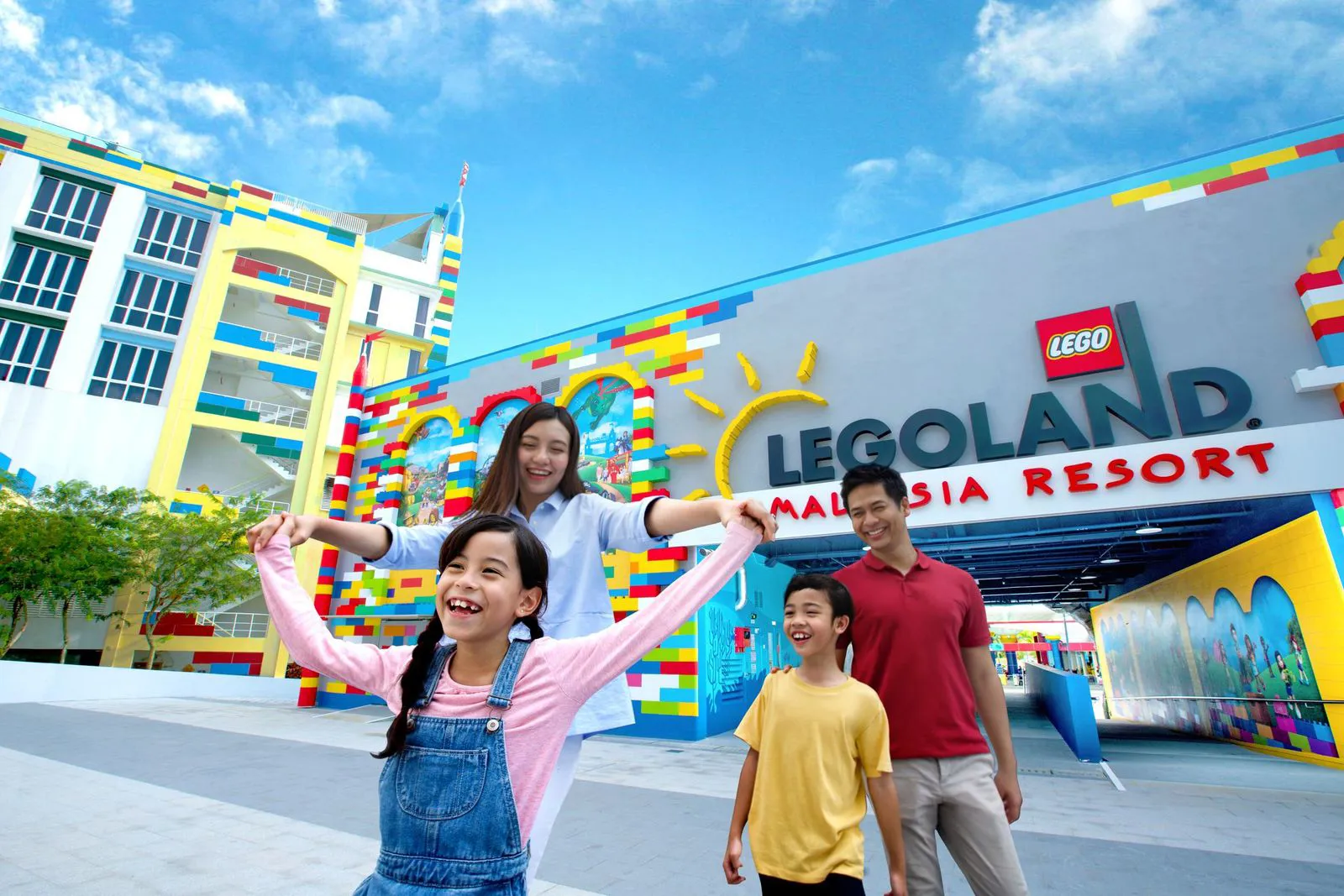 LEGOLAND Entrance at The Beginning