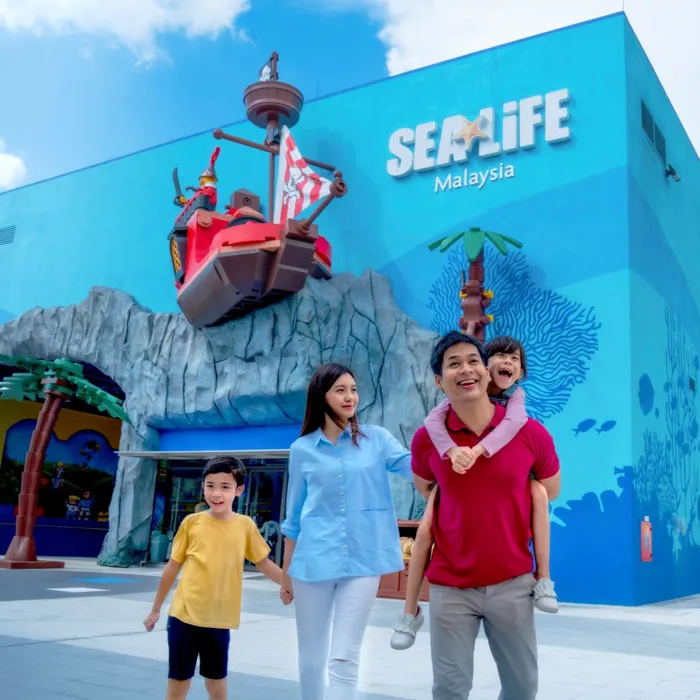 SEA LIFE Exterior
