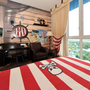 Premium Themed Room (Pirate)