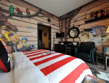 Deluxe Room (Pirate)